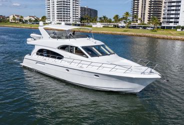 63' Hatteras 2002 Yacht For Sale